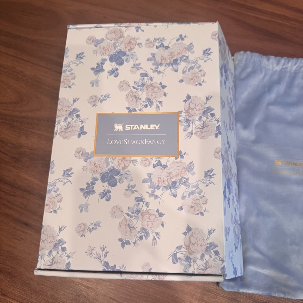 LoveShackFancy Stanley Box, dust bag, ribbon, and tissue paper - Picture 4 of 9